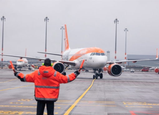 easyJet Airbus 320neo