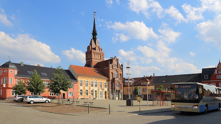 Rathaus & Markt von Golßen